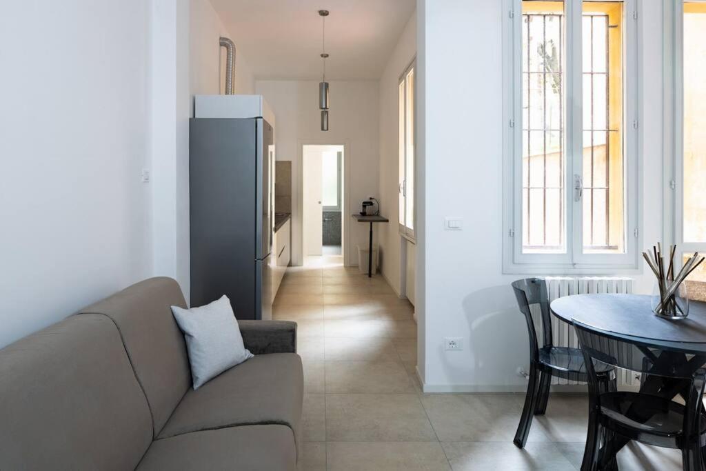 Apartment Isaia - 10 Minutes From Piazza Maggiore Болоня Екстериор снимка